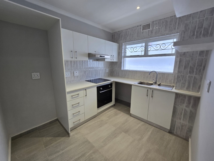To Let 2 Bedroom Property for Rent in Sea Point Western Cape